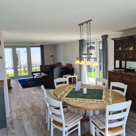 69 Op Recreatiepark De Wielen *