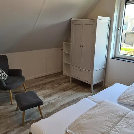 69 Op Recreatiepark De Wielen * سينت مارتن