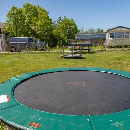 69 Op Recreatiepark De Wielen Feriehus Sint Maarten