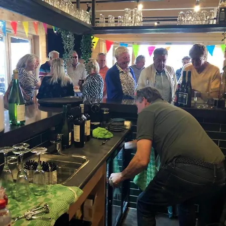 69 Op Recreatiepark De Wielen * Sint Maarten