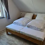 69 Op Recreatiepark De Wielen Casa de Férias