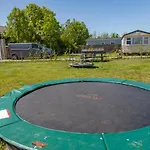 69 Op Recreatiepark De Wielen Casa de Férias Sint Maarten