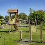 69 Op Recreatiepark De Wielen *